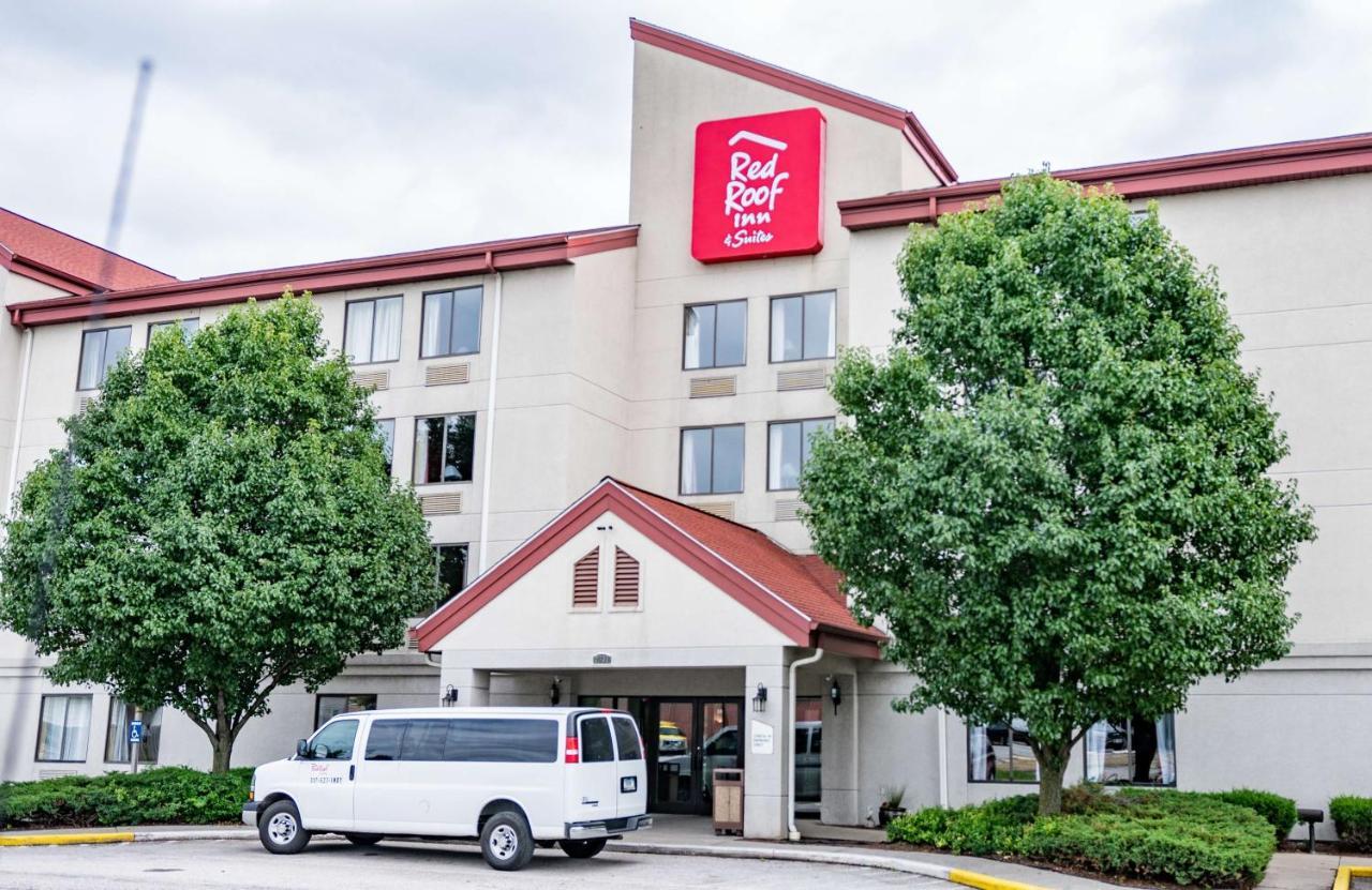 Red Roof Inn & Suites Indianapolis Airport Exterior photo