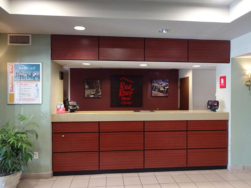 Red Roof Inn & Suites Indianapolis Airport Exterior photo