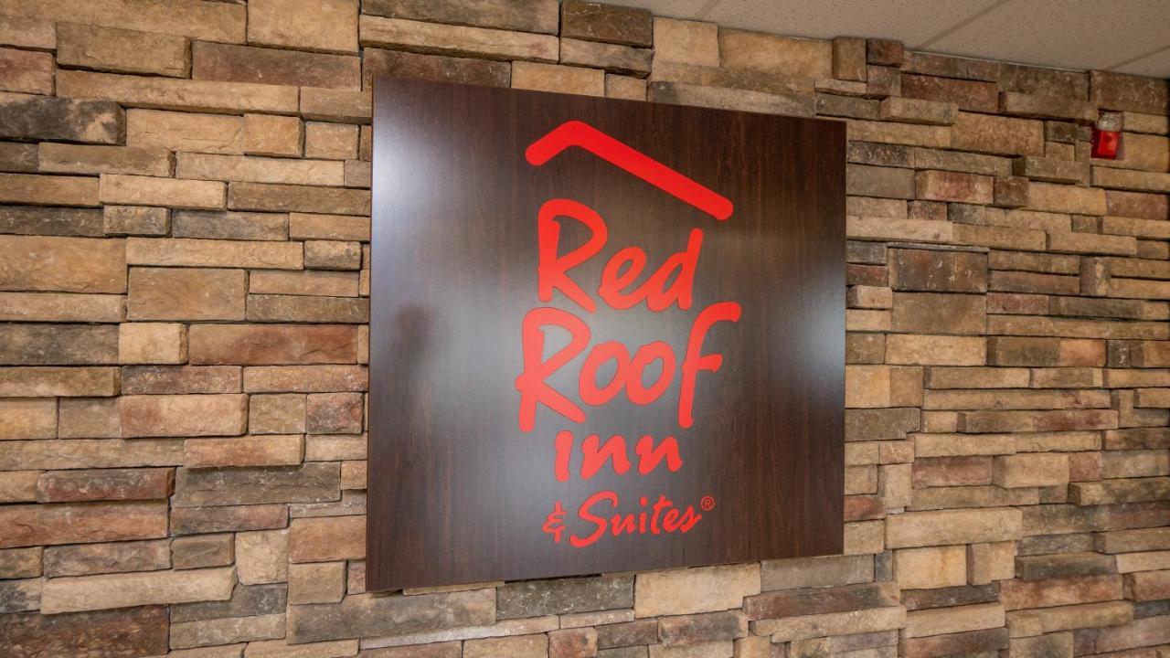 Red Roof Inn & Suites Indianapolis Airport Exterior photo