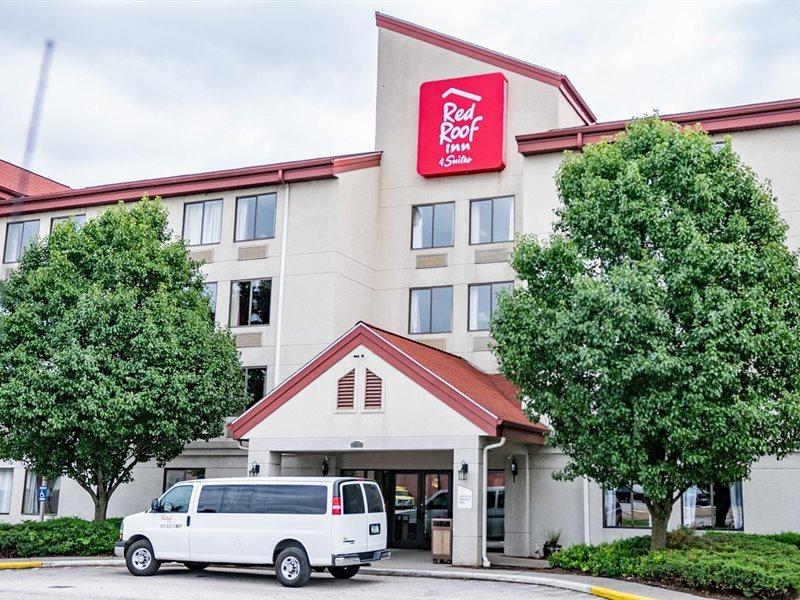 Red Roof Inn & Suites Indianapolis Airport Exterior photo